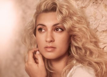 Tori Kelly