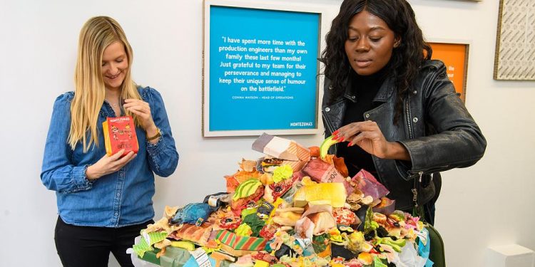 Can you imagine paying for food with rubbish? You can in London.