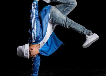 breakdancing artist