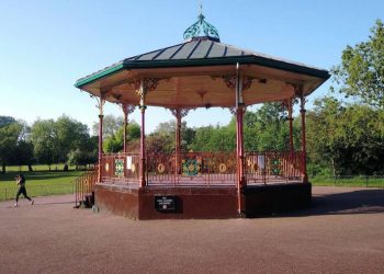 Neighbourhood walks: exploring Queen’s Park, London