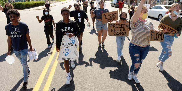 The Day – Demonstrators march in New London to protest George Floyd death