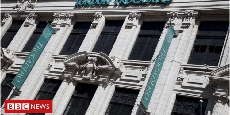 Mosque plans submitted for London’s Trocadero