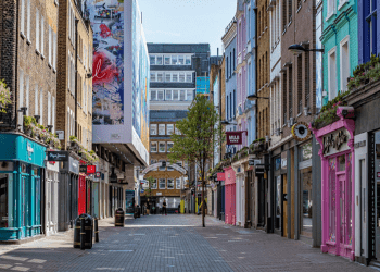 London walks: a ‘blue plaque safari’ in the heart of town