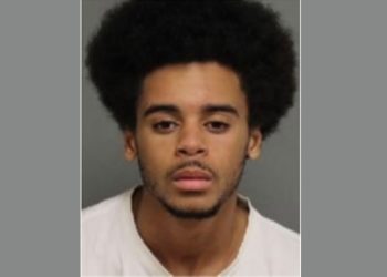 Toronto cop charged, son wanted in London, Ont., killing of former warlord