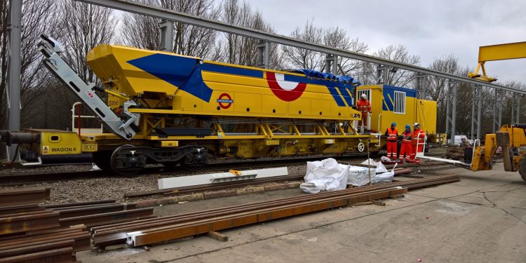 Rail Mounted Concrete Mixing Plant for London Underground