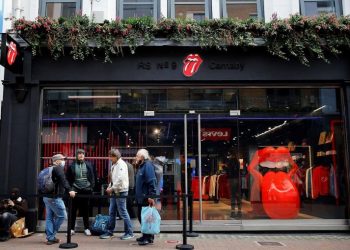 Rolling Stones open store in London despite pandemic, Entertainment News & Top Stories