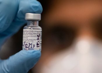 Initial doses of COVID-19 vaccine to arrive in London, Ont., within days