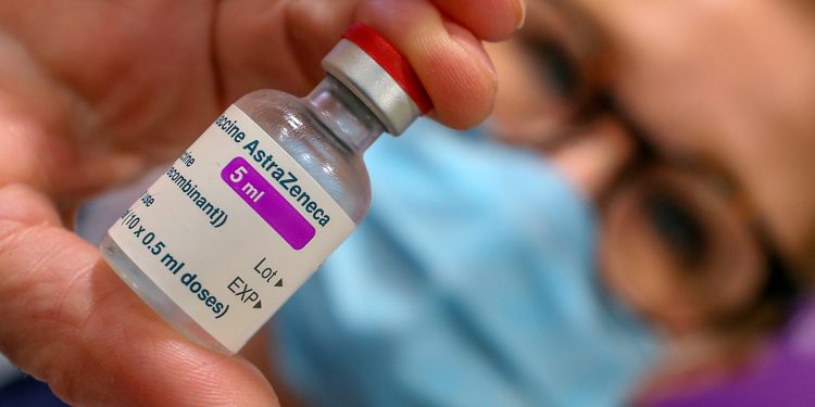 Plea to people to take Covid vaccine amid ‘lies, myths and disinformation’ – South London News