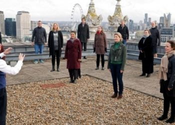 On London rooftop, Royal Opera Chorus reunites for performance, Entertainment News