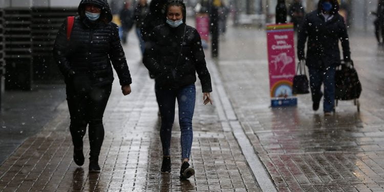 London weather live: April 12 updates as snow falls over capital as pubs and shops reopen 1 London weather live: April 12 updates as snow falls over capital as pubs and shops reopen