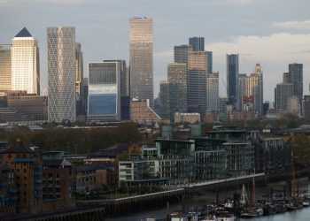 Britain told to ‘go into battle’ for the City of London