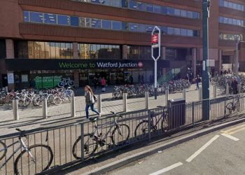 Live London Northwestern updates as trains between Watford and St Albans blocked by fallen tree