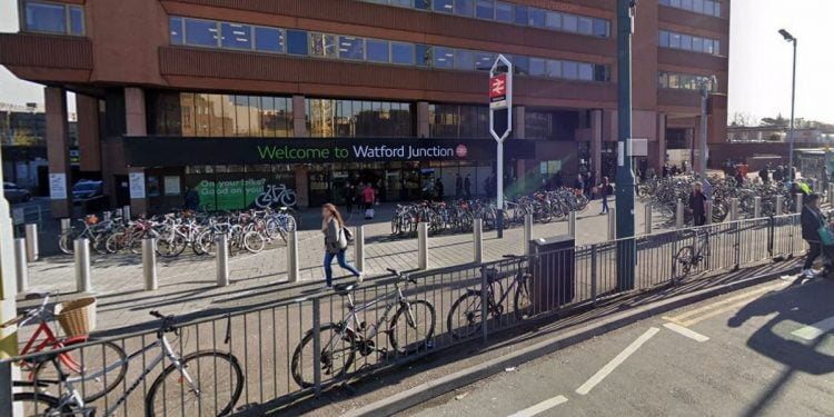 Live London Northwestern updates as trains between Watford and St Albans blocked by fallen tree