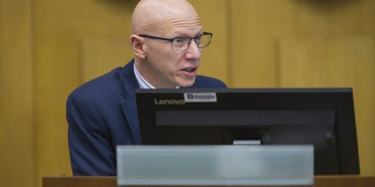 Council colleagues ignore London politician’s latest bizarre COVID take