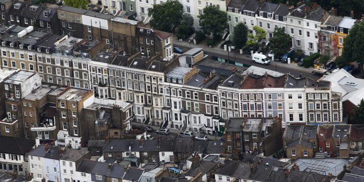 London calling: Landlords raring to return to 2019 rents as tenants battle for places