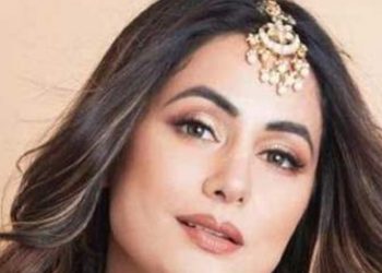 Hina Khan’s latest bold photoshoot from London trip goes viral