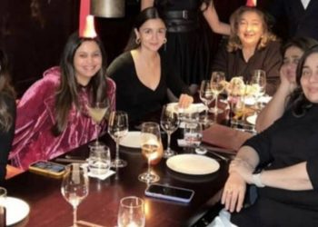 Alia Bhatt attends mini-Kapoor reunion in London with Shweta Bachchan, Armaan Jain. See photos