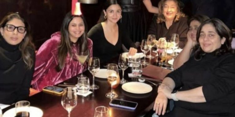 Alia Bhatt attends mini-Kapoor reunion in London with Shweta Bachchan, Armaan Jain. See photos