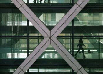 London financial vacancies continue post-pandemic climb – survey