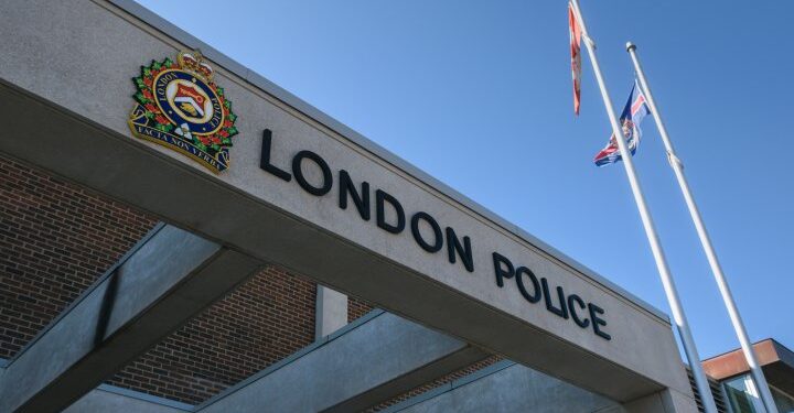 London, Ont. man charged, officer among 4 injured in violent Victoria Park incident – London