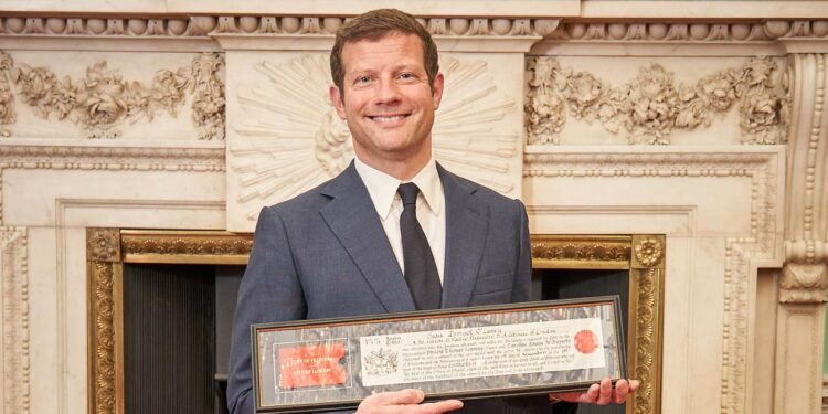 Dermot O’Leary receives Freedom of the City of London