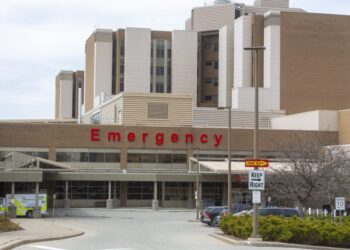 London’s Children’s Hospital cancelling surgeries amid patient surge