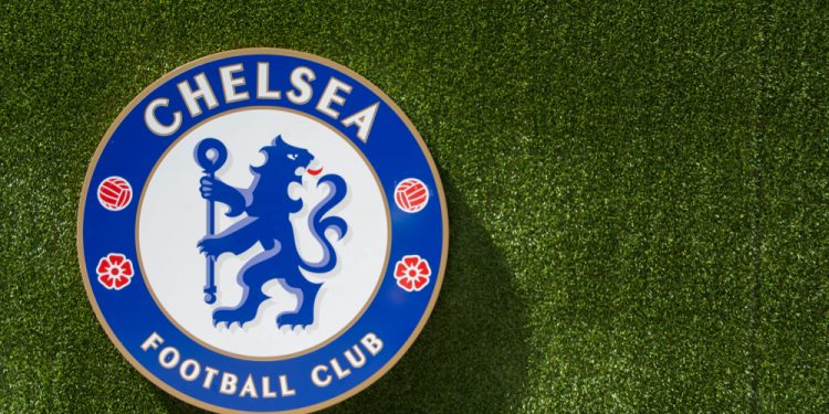 Club director talking to Chelsea over transfer – Flew to London on Friday to work on deal