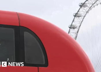 More London bus workers balloted for strike action