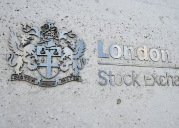London Stock Exchange and Barclaysâ services hit as markets drop on IT outage